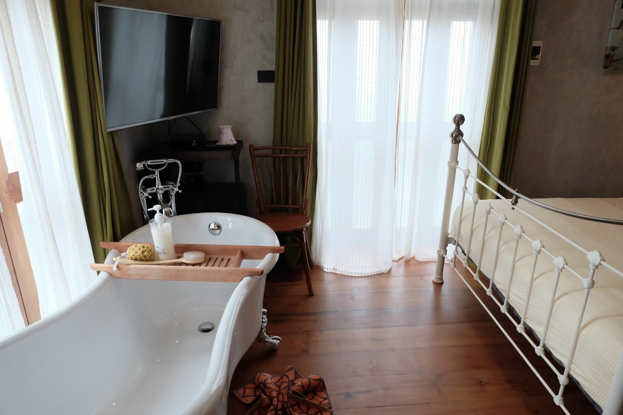 Roomquest Rimrabeang At אמפווה מראה חיצוני תמונה